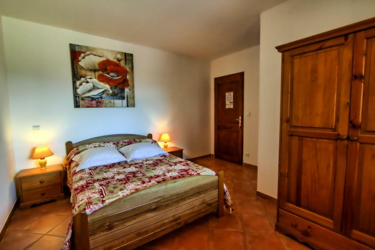 A Ghjuvellina Hotel Piedigriggio Buitenkant foto